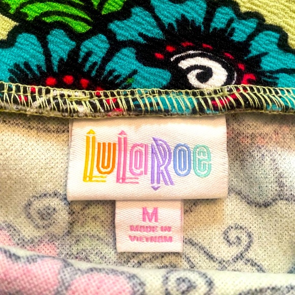 Lula Roe Size M skirt - Picture 2 of 3